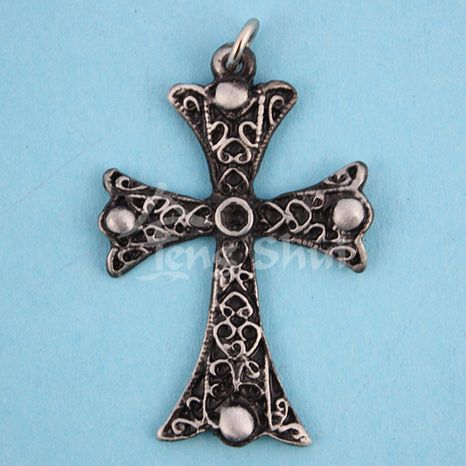Přívěsek Amulet středověký křesťanský kříž