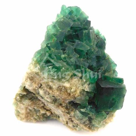 Fluorit zelený Madagaskar, druza 486 g