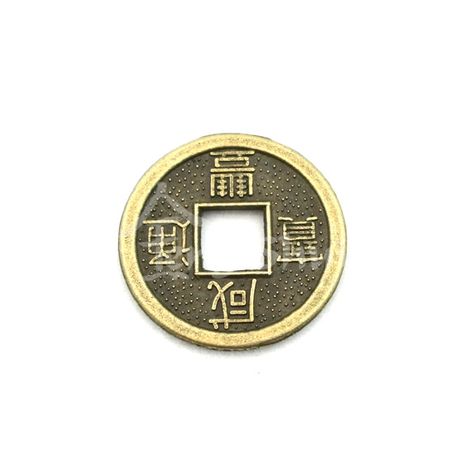 Mini čínská mince, průměr 1.4 cm