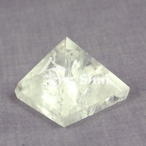 Pyramída Křišťál 2.1 cm